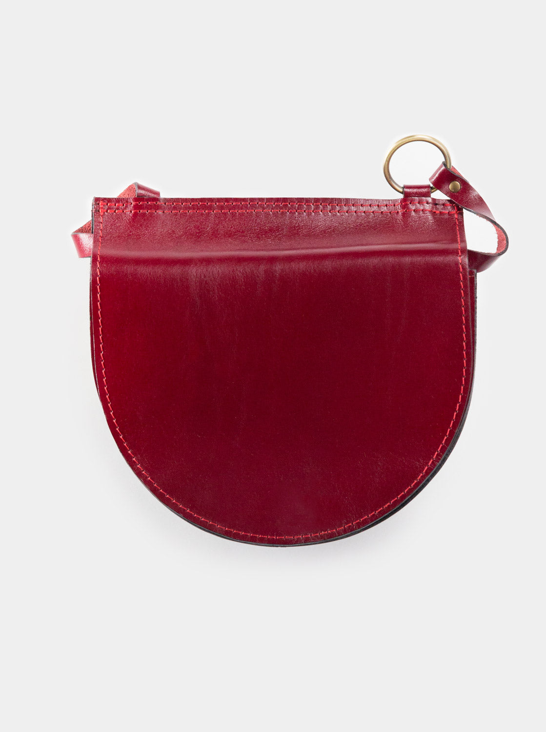 Kožená červená unikátní malá ručně šitá kabelka 100% přírodní, dárek pro ženy, crossbody, kvalitní celozrnná useň Full grain kůže, celoroční, perforovaná, nastavitelný popruh, městská, urban