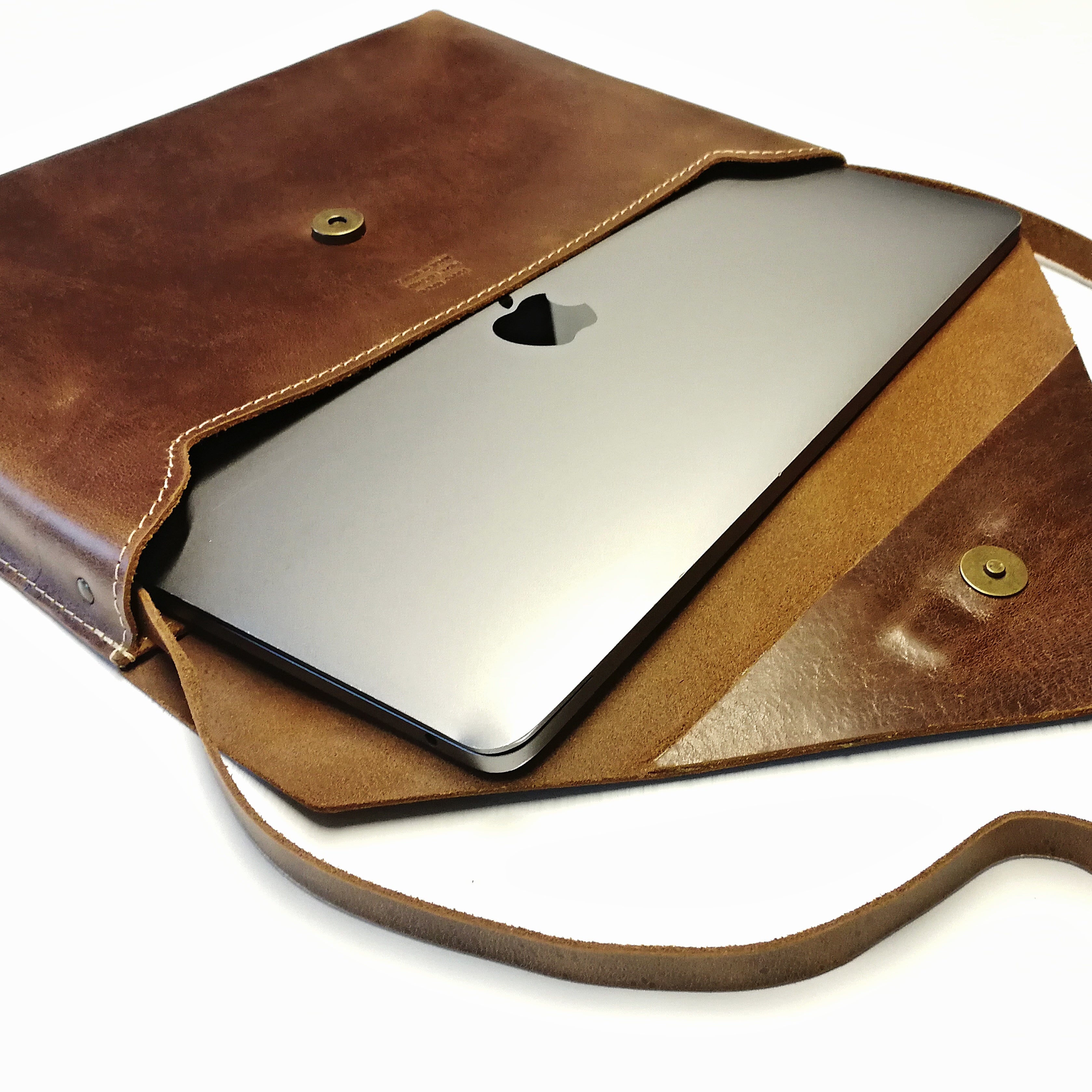 Mac Popo / kožená taška na notebook